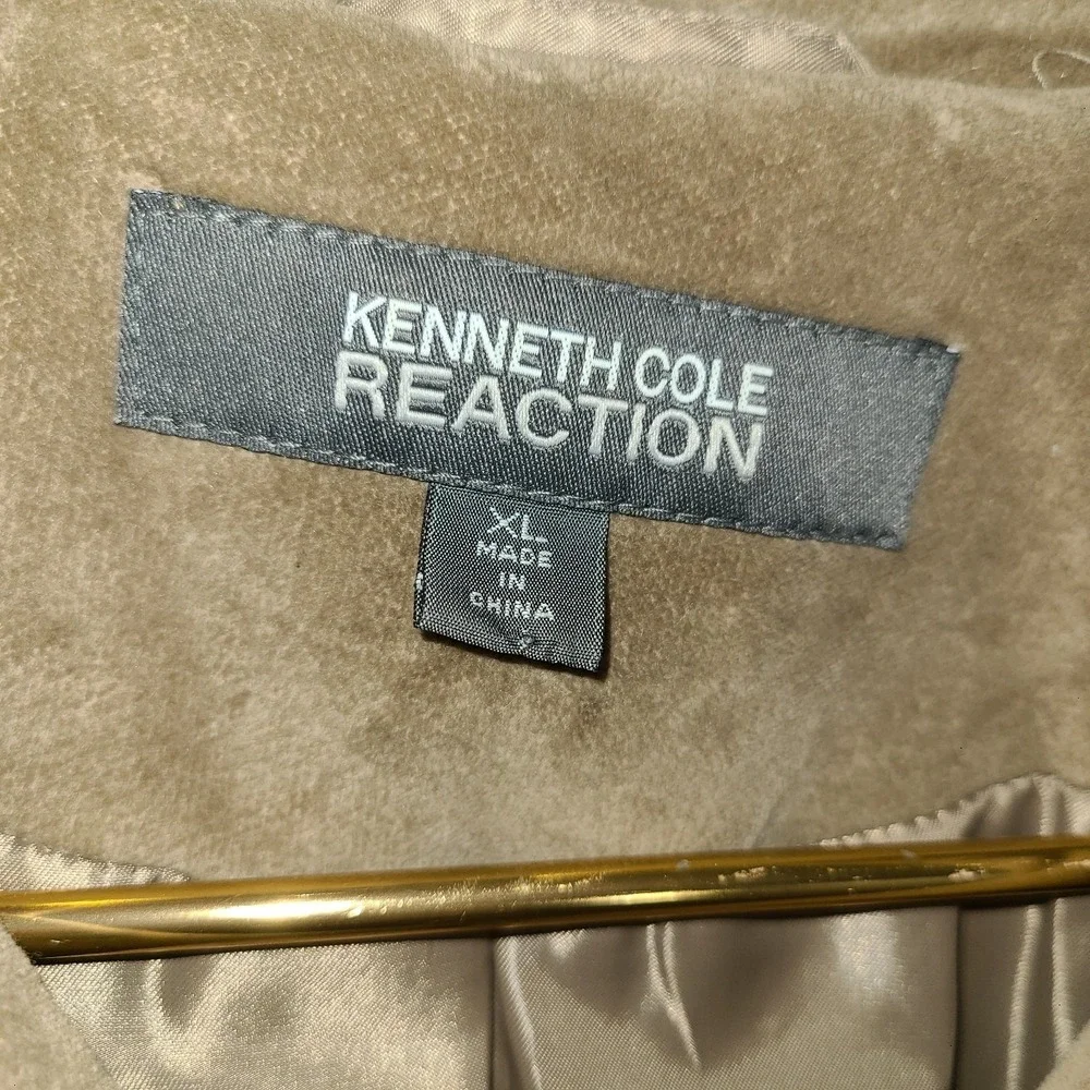 Kenneth Cole fully lined